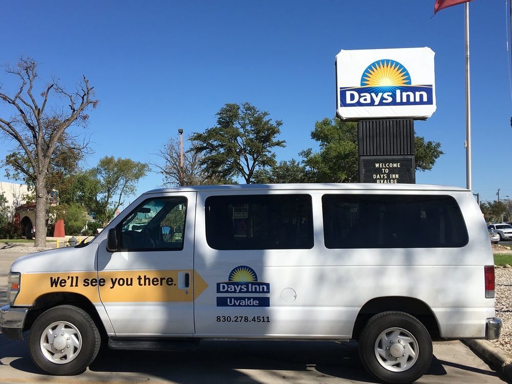 Days Inn By Wyndham Uvalde Kültér fotó